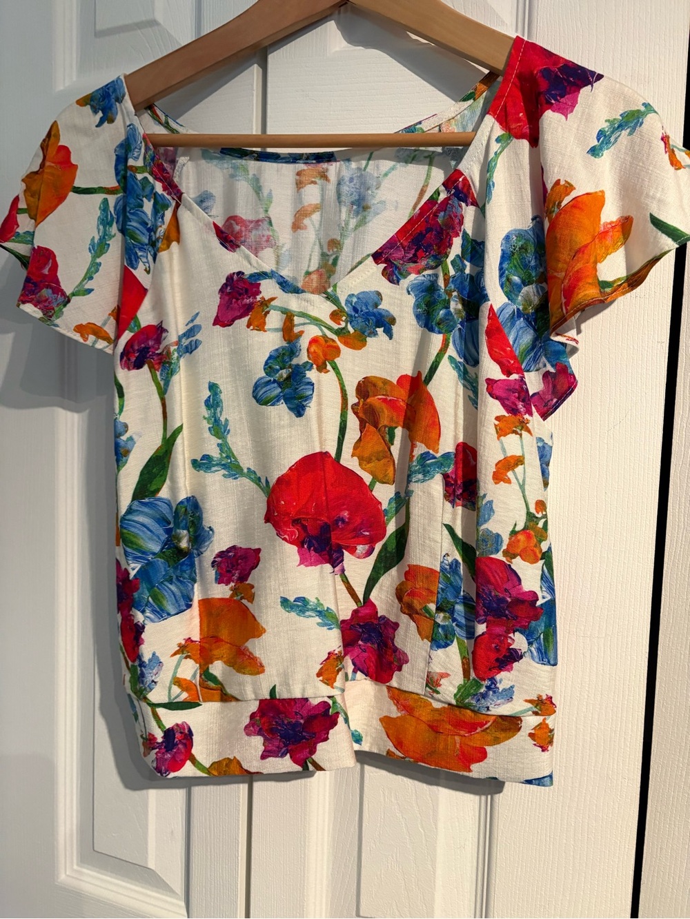 MOTF Cream Scoop Neck Crop Top with Bright Floral Print